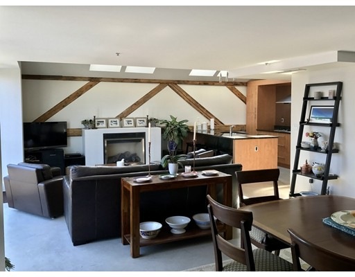 199 State St unit 701, Boston, MA 02109 - photo 1