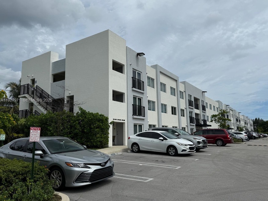 14752 NE 6th Ave unit 205, Miami, FL 33161 - photo 1
