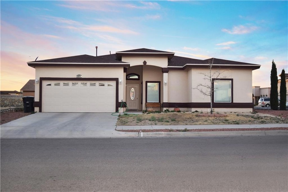 757 Desert Silver Dr, Horizon City, TX 79928 - photo 1