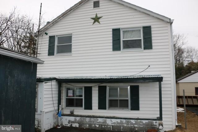 14223 Oak Springs Rd, Hagerstown, MD 21742 - photo 1