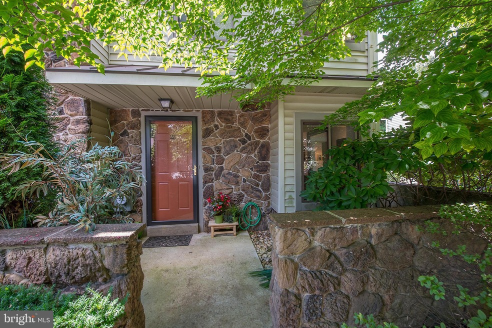 28 Flintlock Ln, Chesterbrook, PA 19087 - photo 1