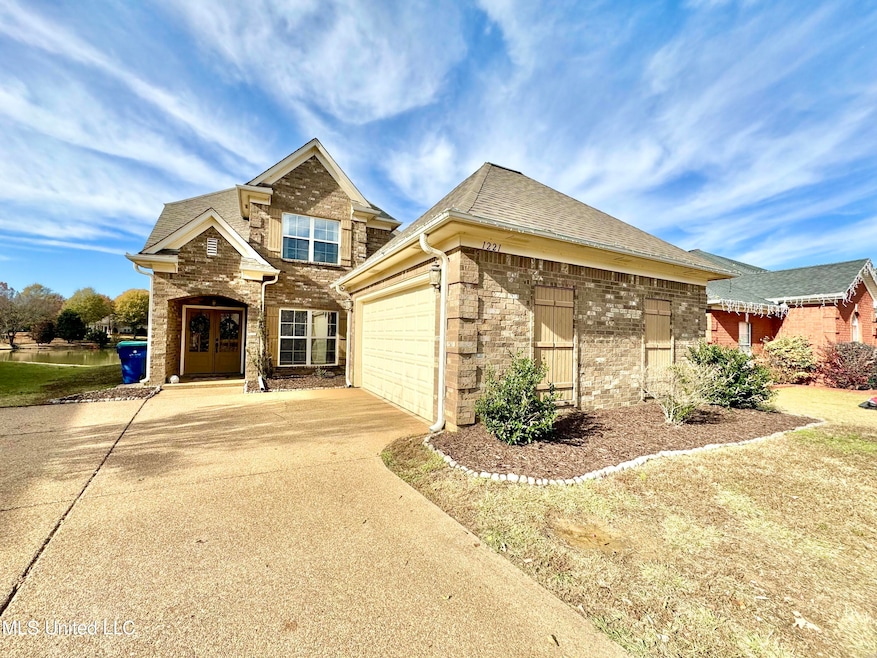 1221 Cross Creek Dr E, Hernando, MS 38632 - photo 1