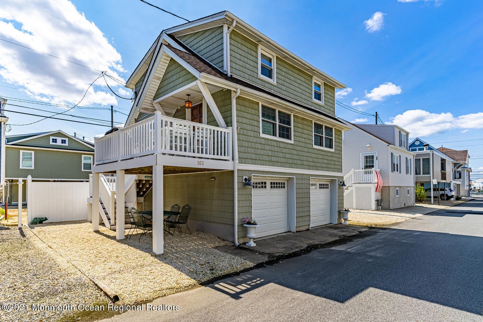 165 W Beach