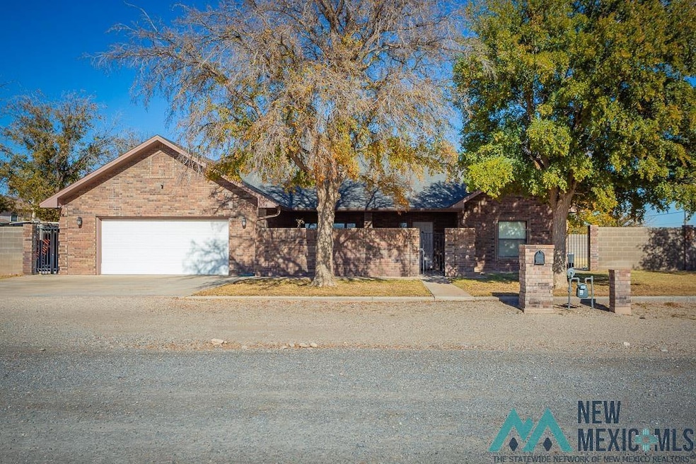 2602 Fairway Dr, Artesia, NM 88210 - photo 1