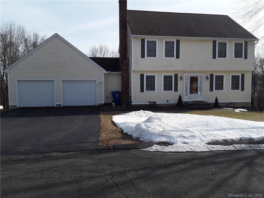 472 Wimbledon Gate N, Torrington, CT 06790 - photo 1