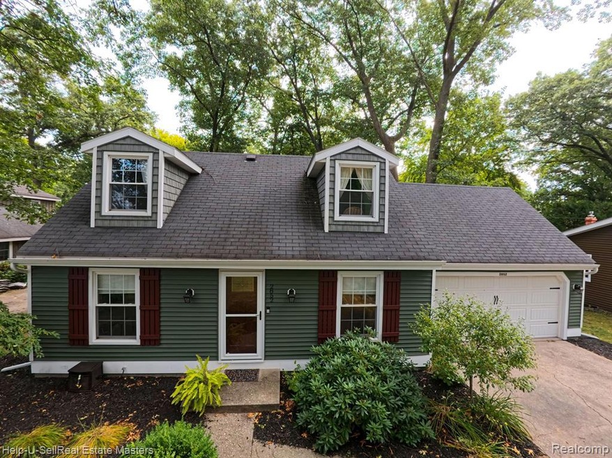 2852 Riverside Dr, Port Huron, MI 48060 - photo 1