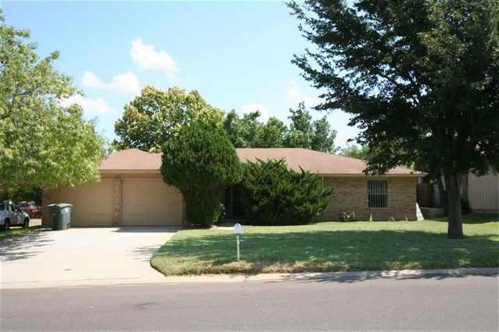 1504 Wildrose Ln, Laredo, TX 78041 - photo 1