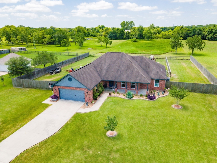 4816 Hayes Rd, Alvin, TX 77511 - photo 1