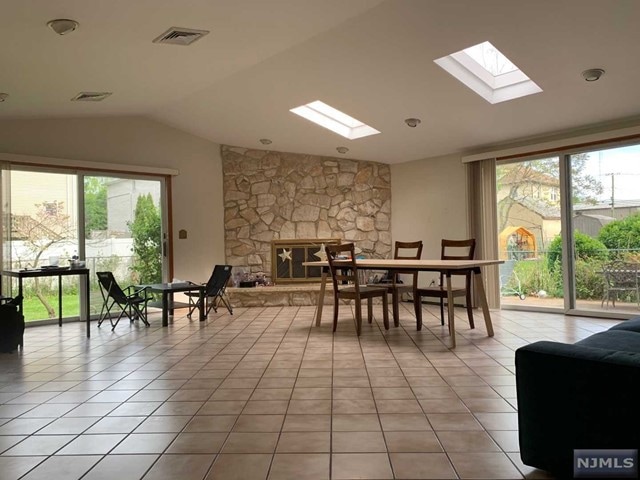 4 Merritt Ct unit A, Tenafly, NJ 07670 - photo 1