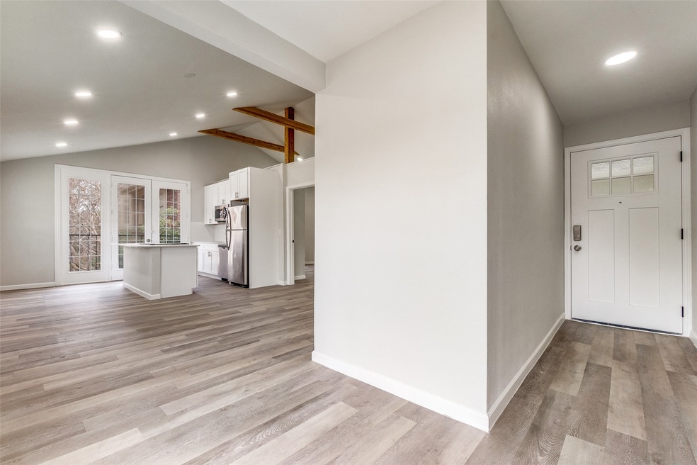 5444 Gaston Ave unit 201, Dallas, TX 75214 - photo 1