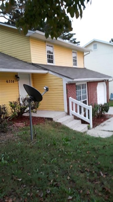 6338 Stablewood Way unit 10, Lithonia, GA 30058 - photo 1