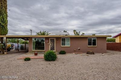 22111193-33-single-family-home-1.sm
