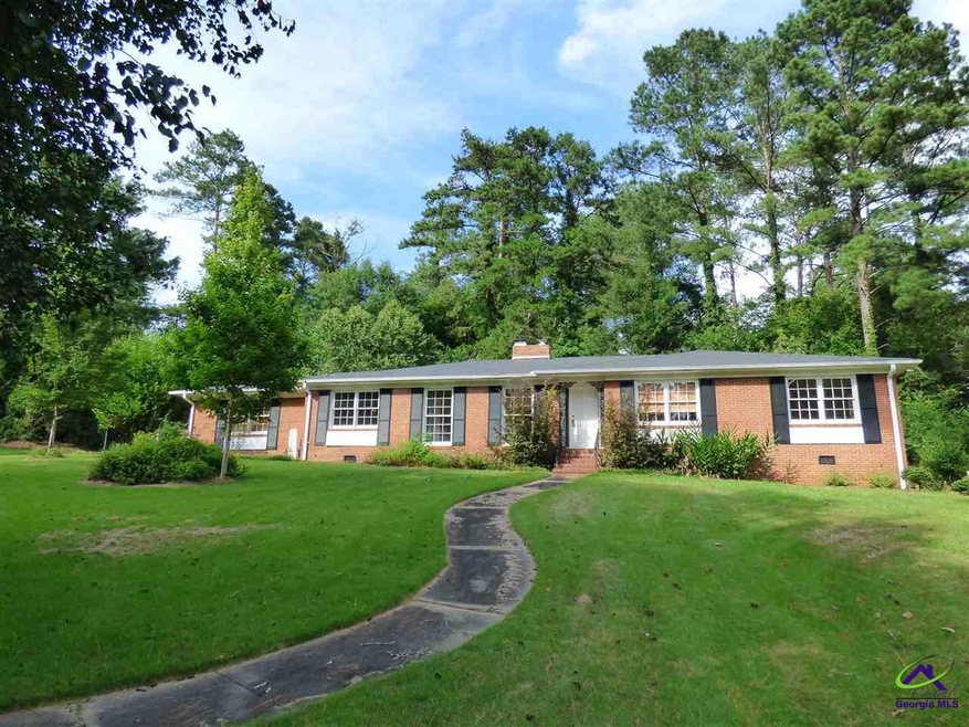 1795 Lincoln Cir, Macon, GA 31211 - photo 1