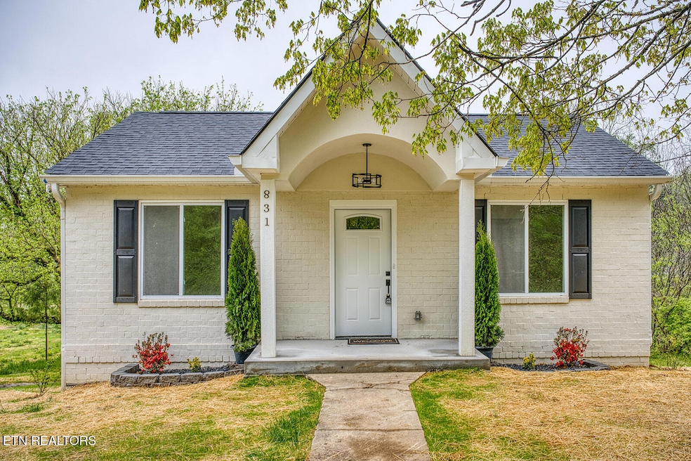831 W. Ford Valley Rd-0010