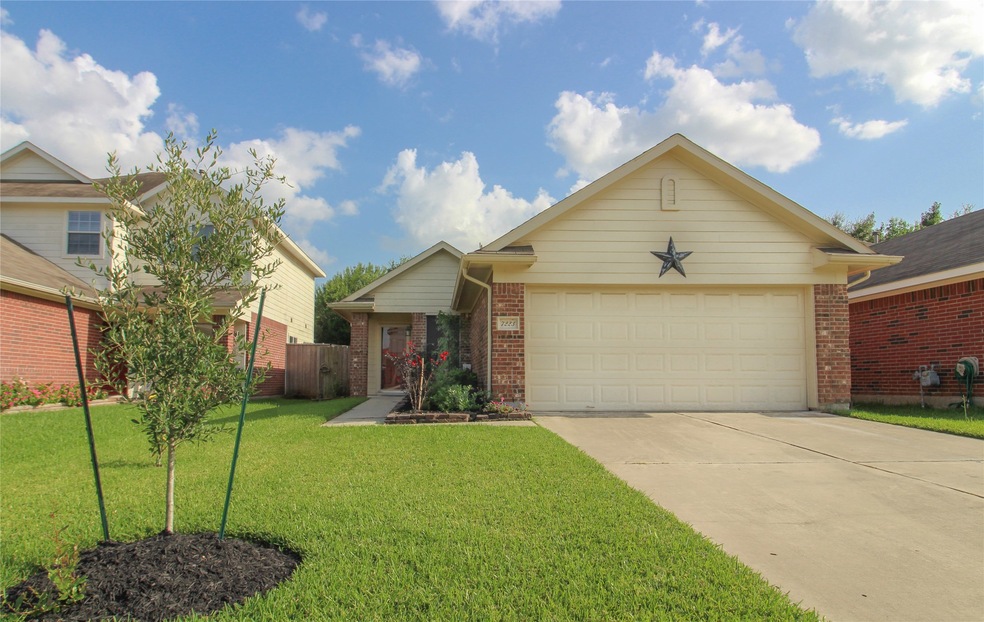 7223 Winter Song Dr, Magnolia, TX 77354 - photo 1