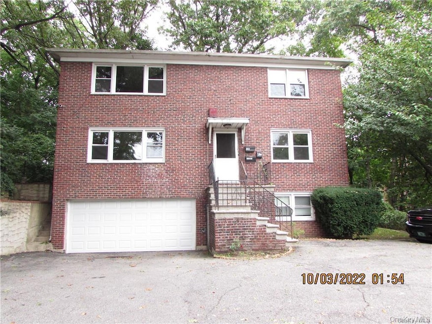 82 Laurel Place unit 1, Yonkers, NY 10704 - photo 1