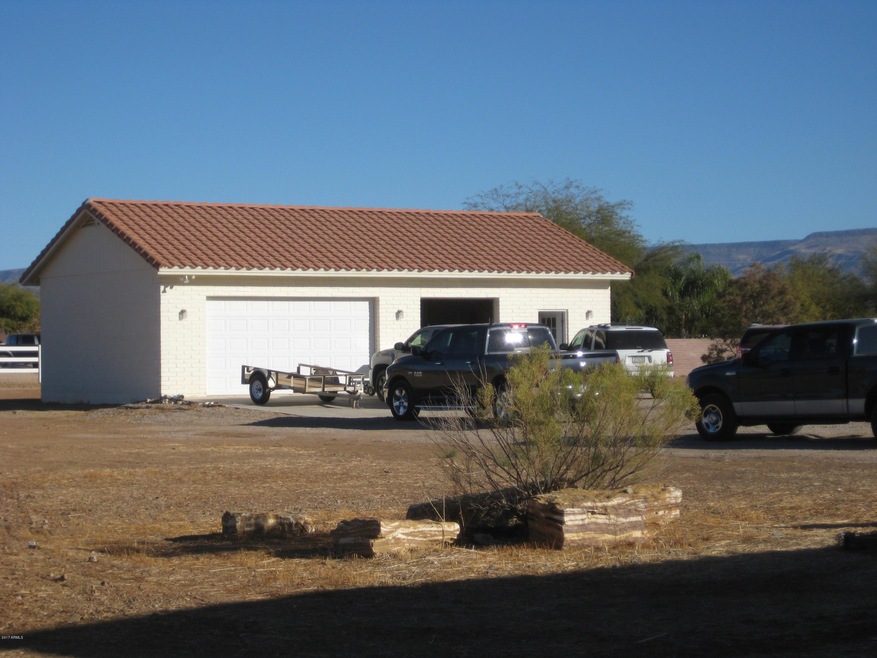 3 car garage