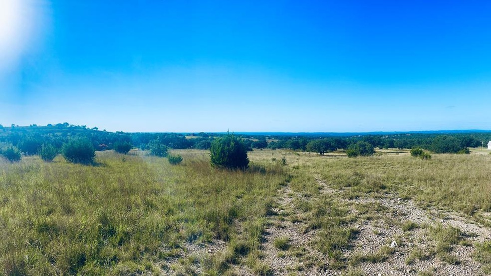 428 Summit Spring Ln unit 22, Johnson City, TX 78636 - photo 1