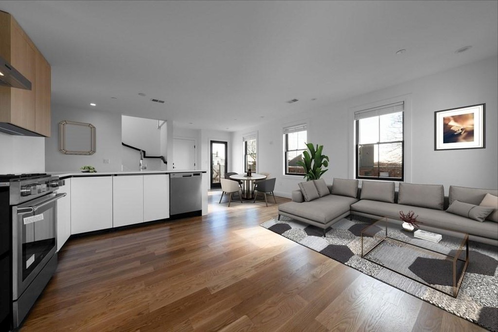 332 E 8th St unit 2, Boston, MA 02127 - photo 1