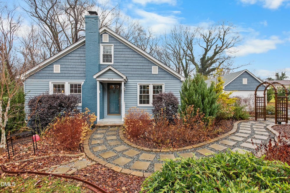 3815 Shattalon Dr, Winston Salem, NC 27106 - photo 1