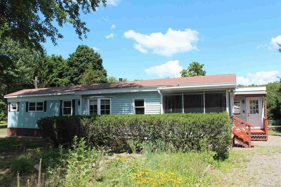 246 Rokeby Rd unit 1, Red Hook, NY 12571 - photo 1