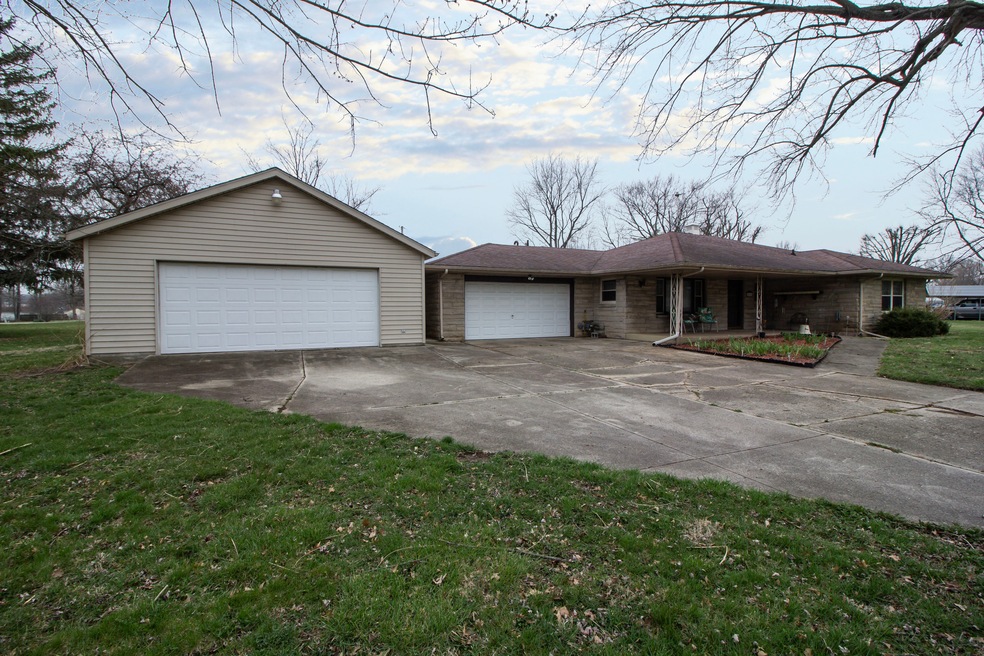 515 Vermillion Ct, Anderson, IN 46012 - photo 1
