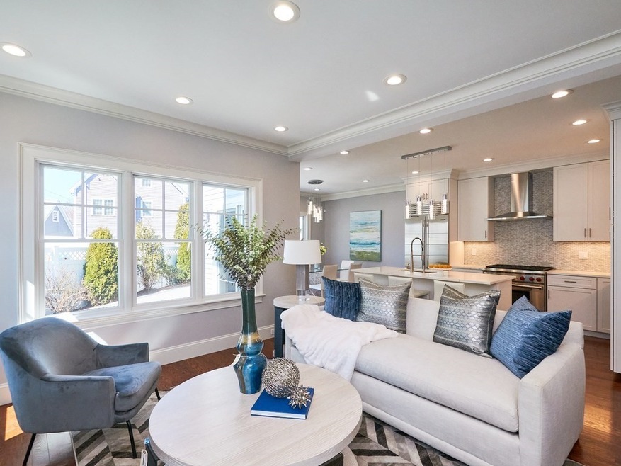 131 Farwell St unit 131, Newton, MA 02460 - photo 1