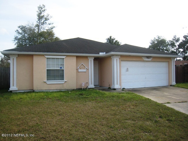 5067 Acre Estates Dr W, Jacksonville, FL 32210 - photo 1