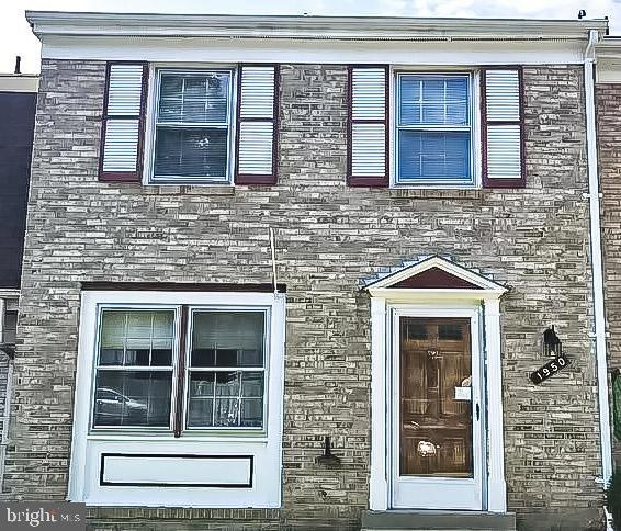 1950 Mayflower Dr, Woodbridge, VA 22192 - photo 1