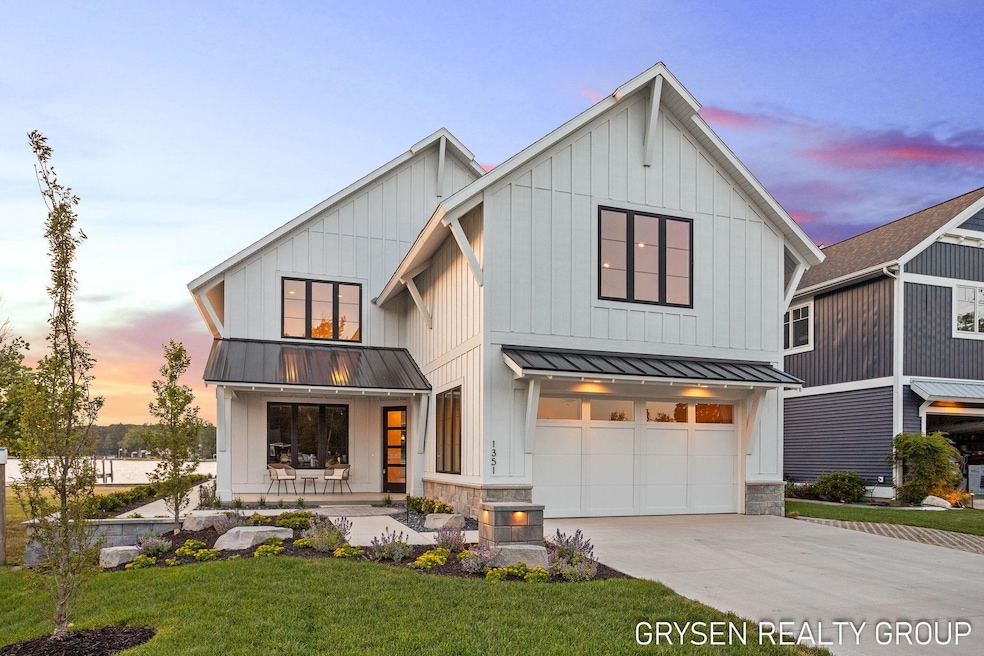 1-web-or-mls-1351-bayview-dr