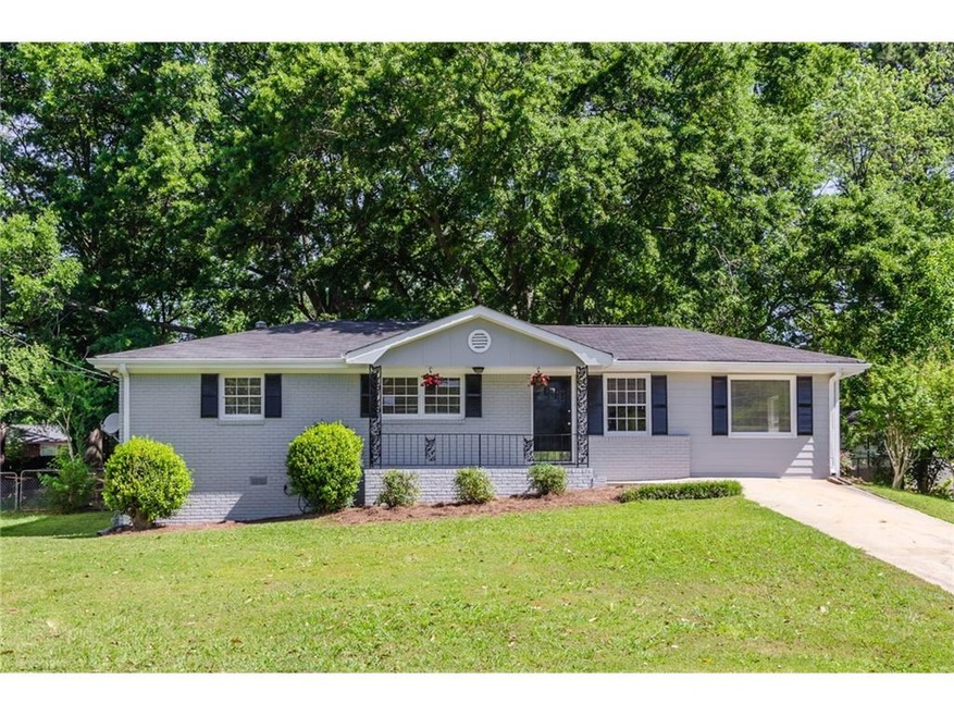 DARLING RANCH HOME WITH LOVELY YARD