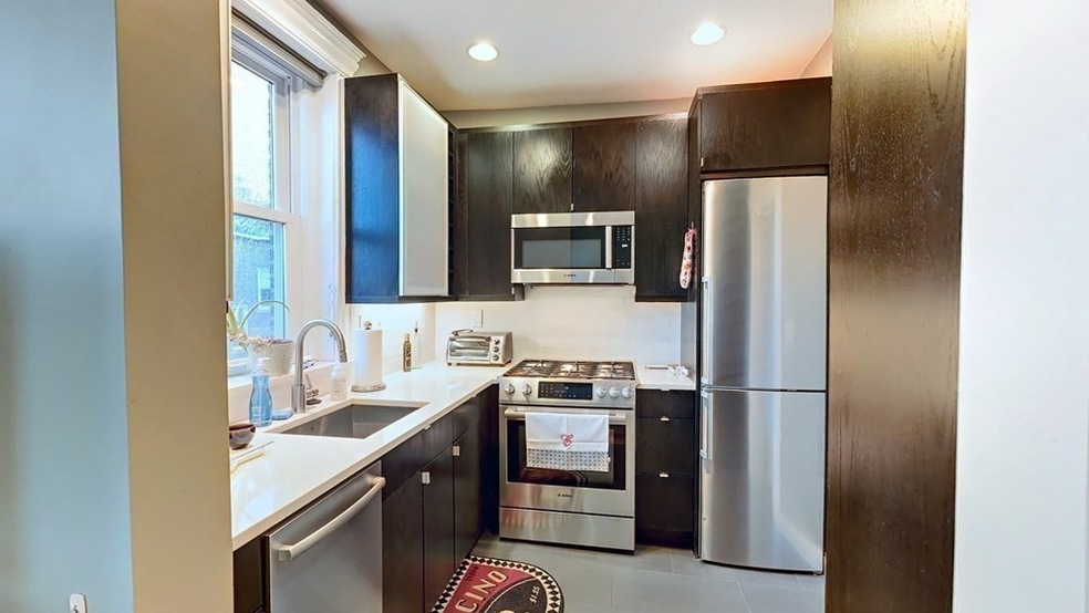 65 Park Dr unit 24, Boston, MA 02215 - photo 1