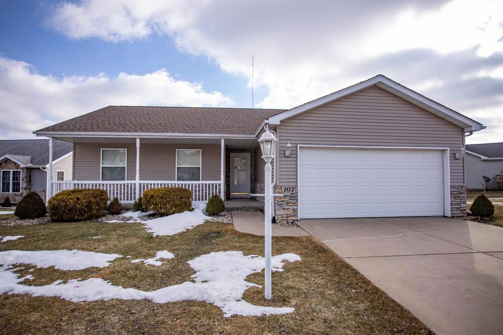 103 Whispering Blvd, La Porte, IN 46350 - photo 1