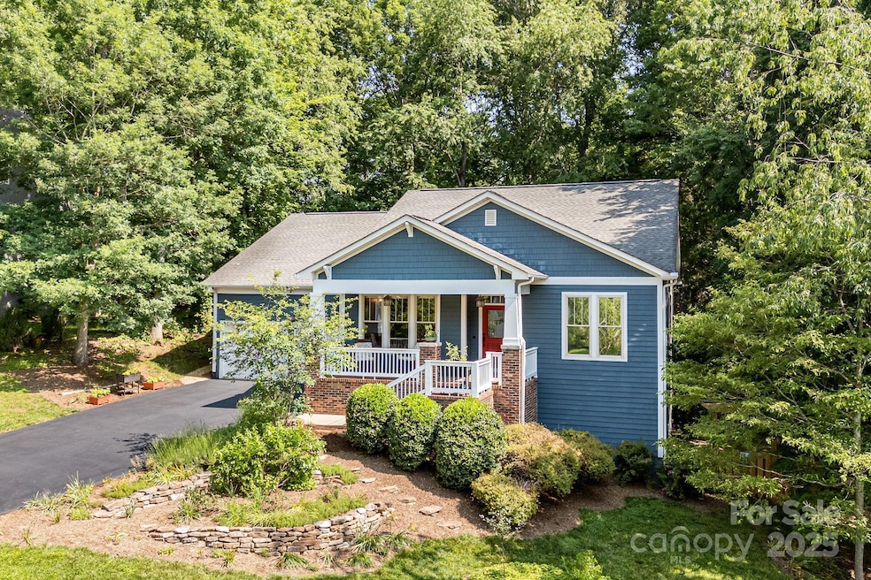 Under Contract $1,055,000