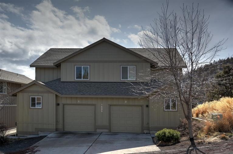 1696 NE Lotus Dr, Bend, OR 97701 - photo 1