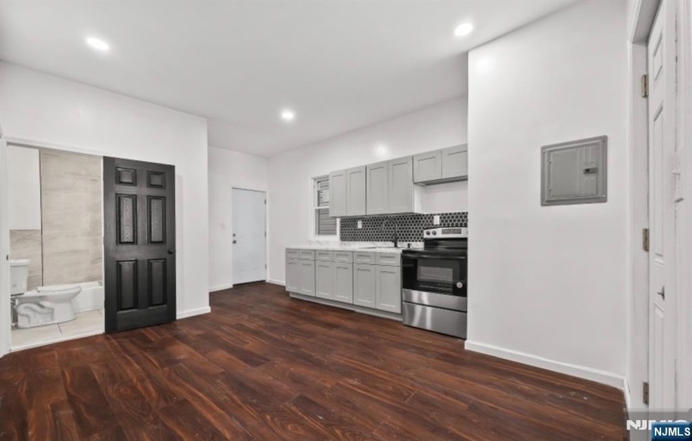 67 Mercer St unit 1, Paterson, NJ 07524 - photo 1