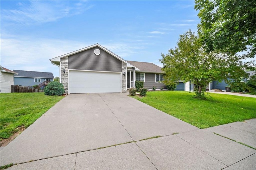 2416 King Ave, Des Moines, IA 50320 - photo 1