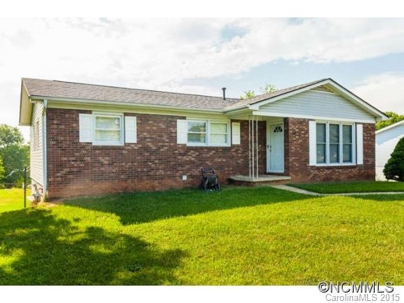 193 Mount Carmel Rd, Asheville, NC 28806 - photo 1