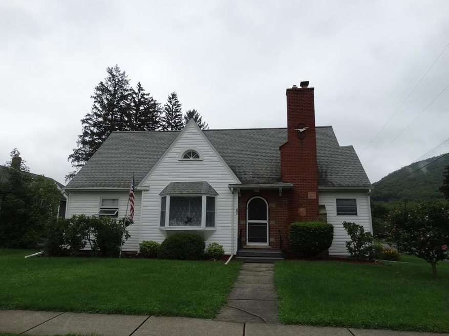 207 E Pulteney St, Corning, NY 14830