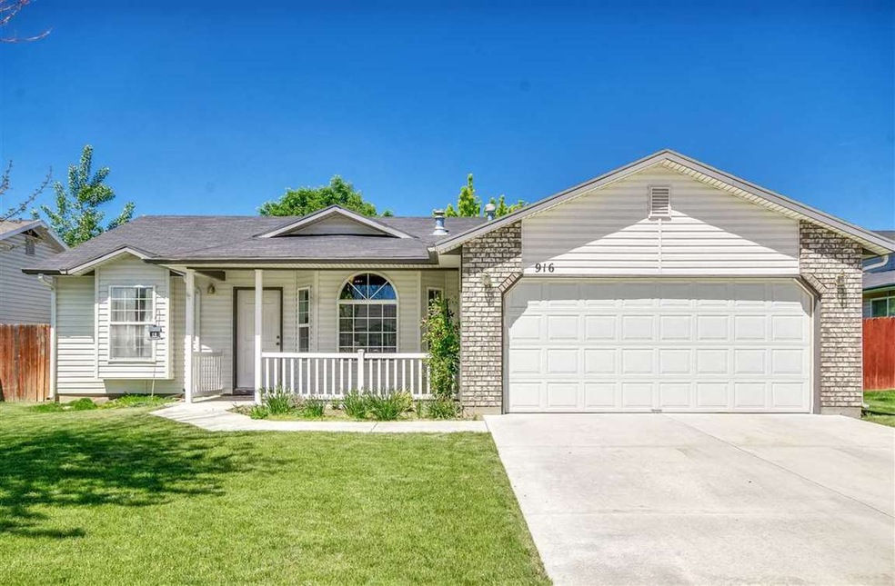 916 W Georgia Ave, Nampa, WA 98686 - photo 1