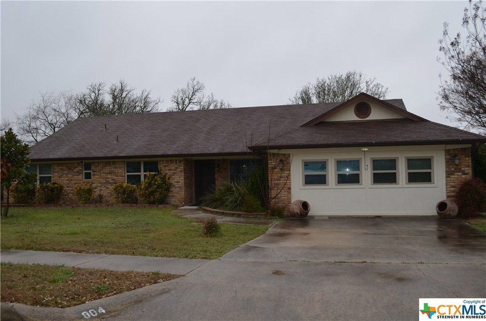 804 Craddock St, Copperas Cove, TX 76522 - photo 1