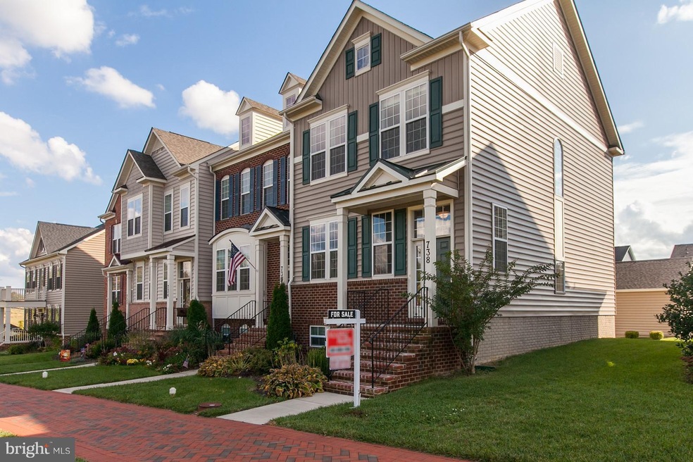 738 Potomac View Pkwy, Brunswick, MD 21716 - photo 1