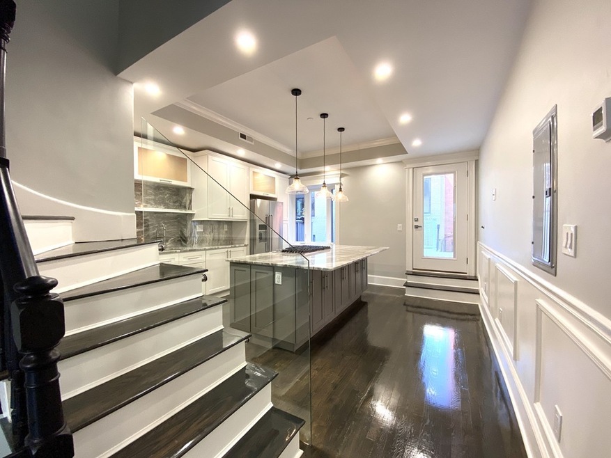 211 Green St unit 2, Cambridge, MA 02139 - photo 1