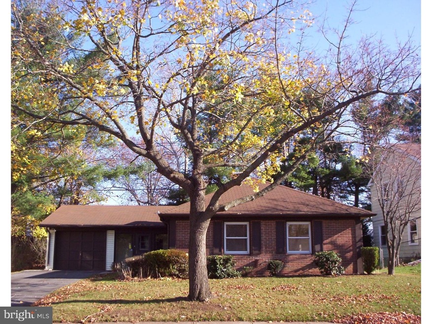 146 Pheasant Ln, Willingboro, NJ 08046 - photo 1