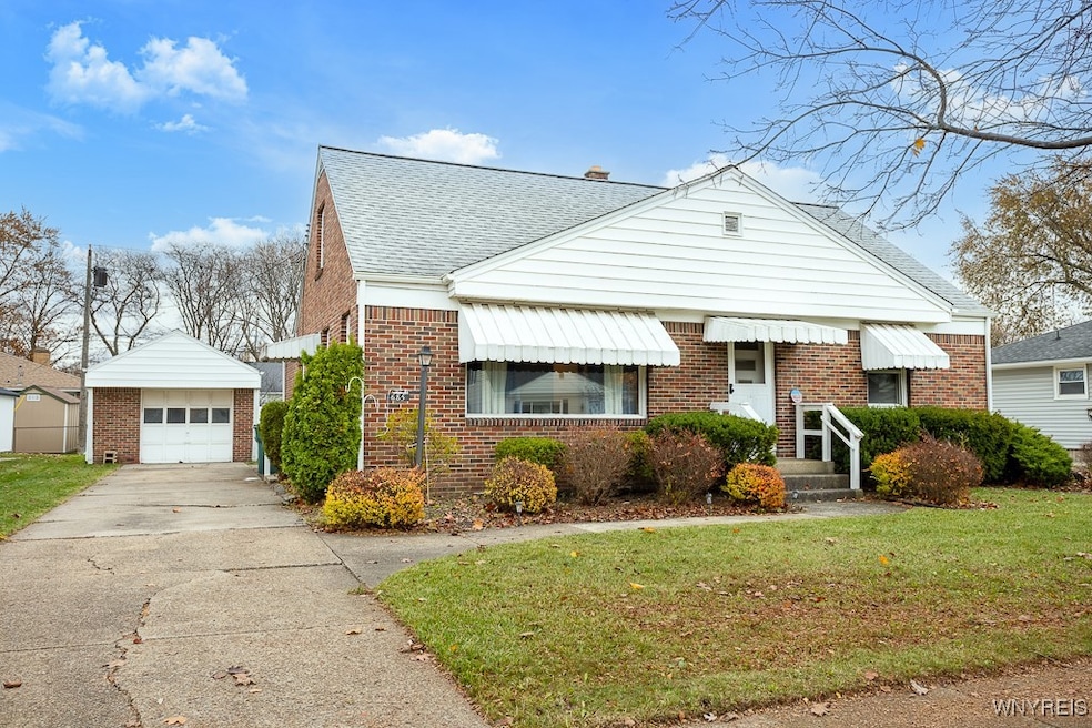 685 Barrally St, North Tonawanda, NY 14120 - photo 1