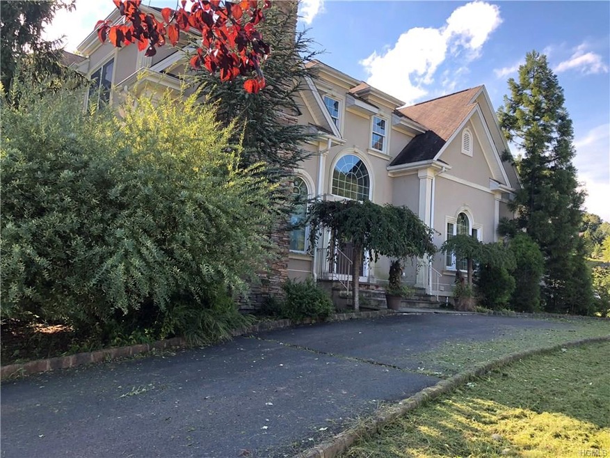 2 Beaver Pond Ct, Stony Point, NY 10980 - photo 1