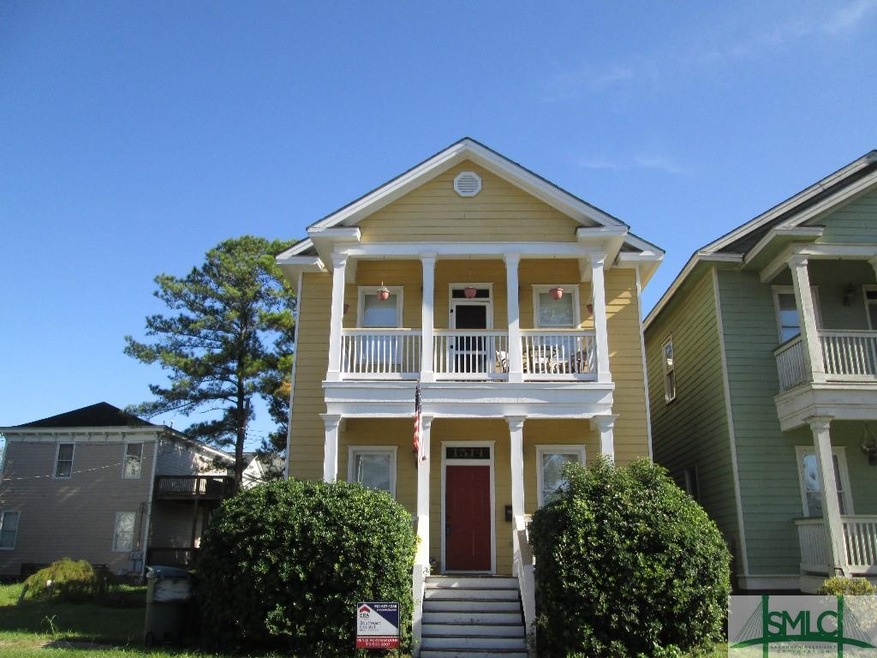 Large single family home built in 2007 has possibl