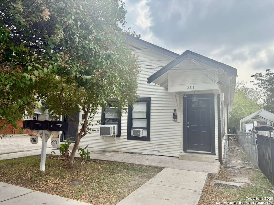 222 Lowell St unit 2, San Antonio, TX 78210 - photo 1