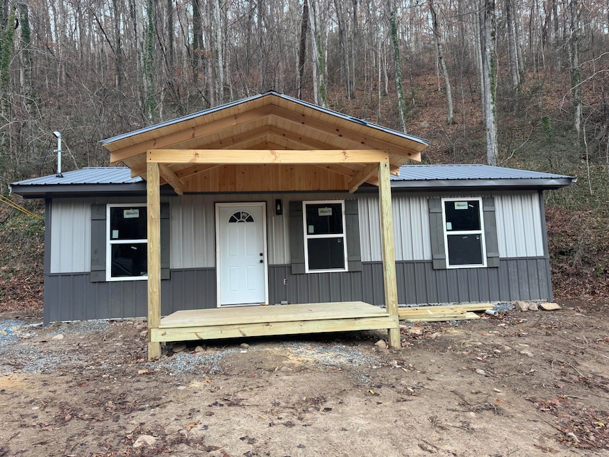 901 Carson Springs Rd, Newport, TN 37821 - photo 1