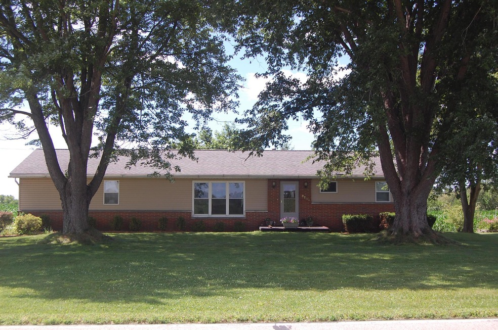 8155 Tarlton Rd, Circleville, OH 43113 - photo 1